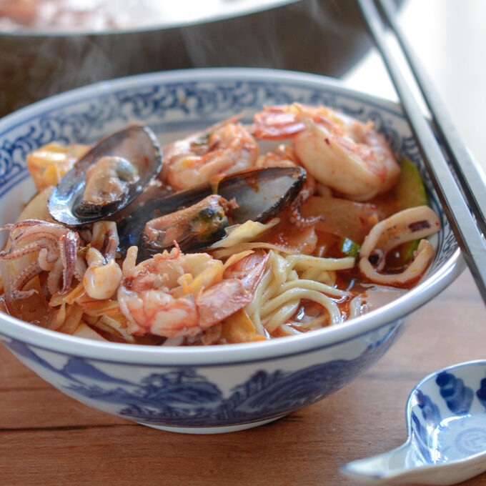 Jjamppong Recipe (Korean Seafood Noodle Soup) Beyond Kimchee