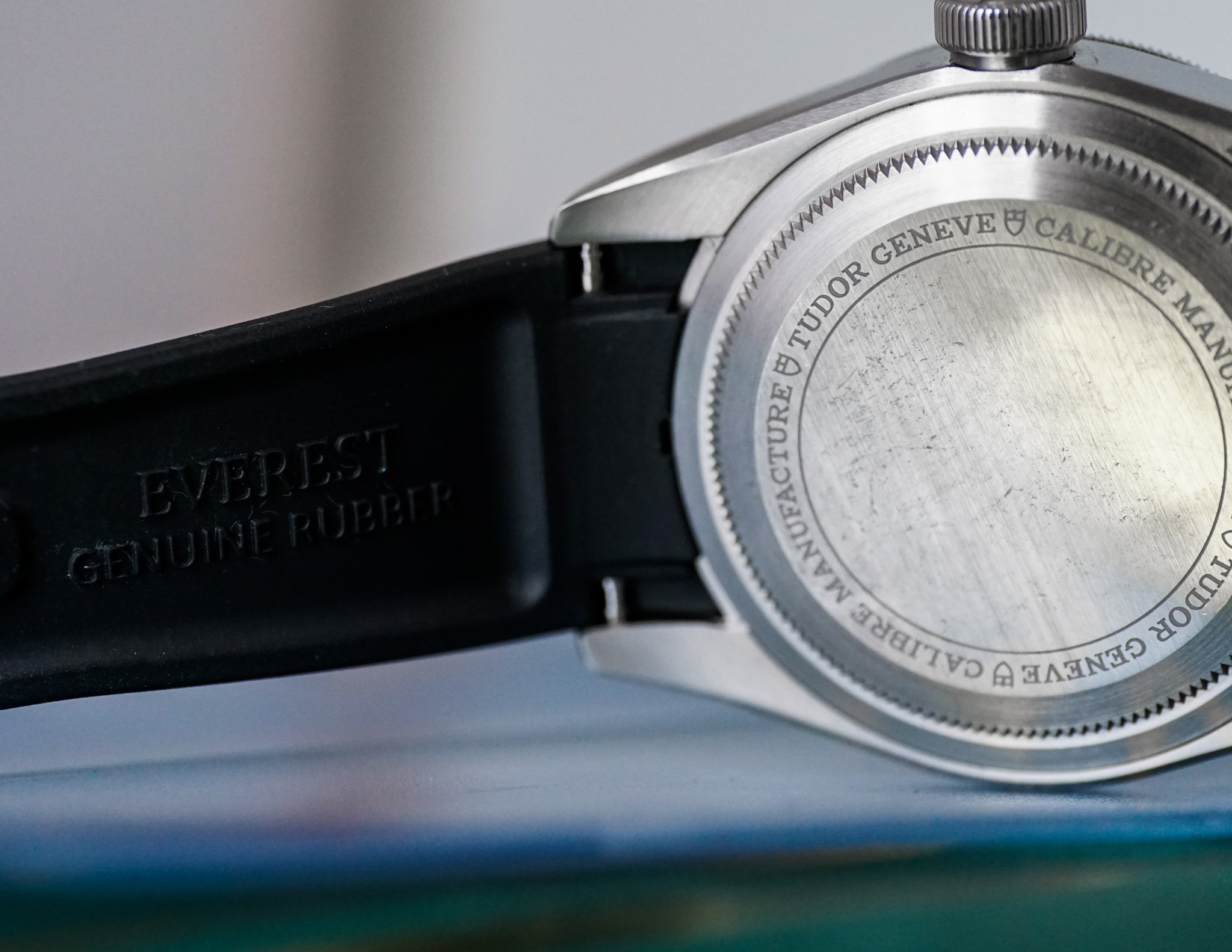 HandsOn Review Everest Bands Summer Swapout BEYOND THE DIAL