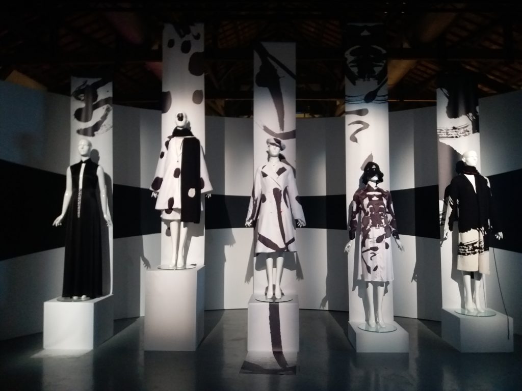 From Ink to Apparel II A Crossover between Calligraphy Art and Fashion