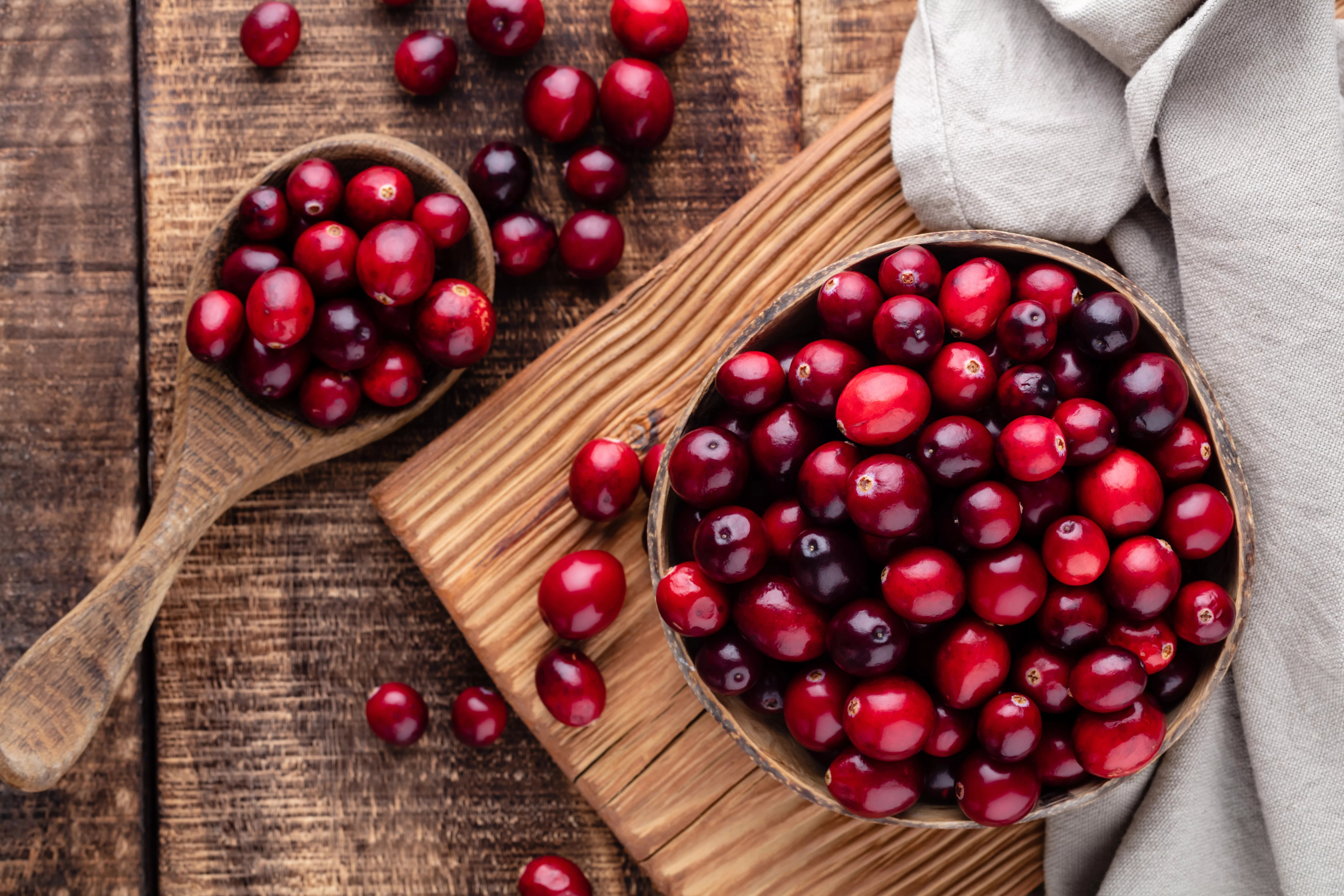 bowl of fresh cranberries