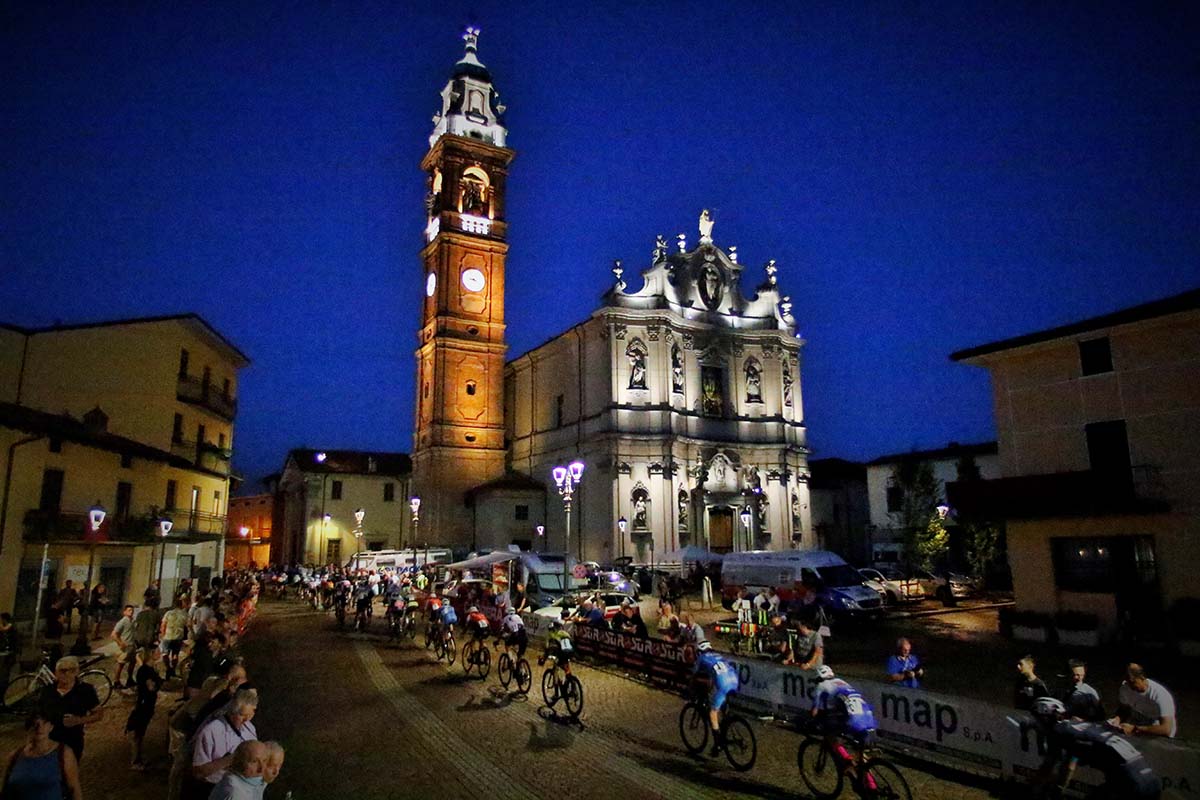 In 80 al via della notturna di Osio Sotto BICITV