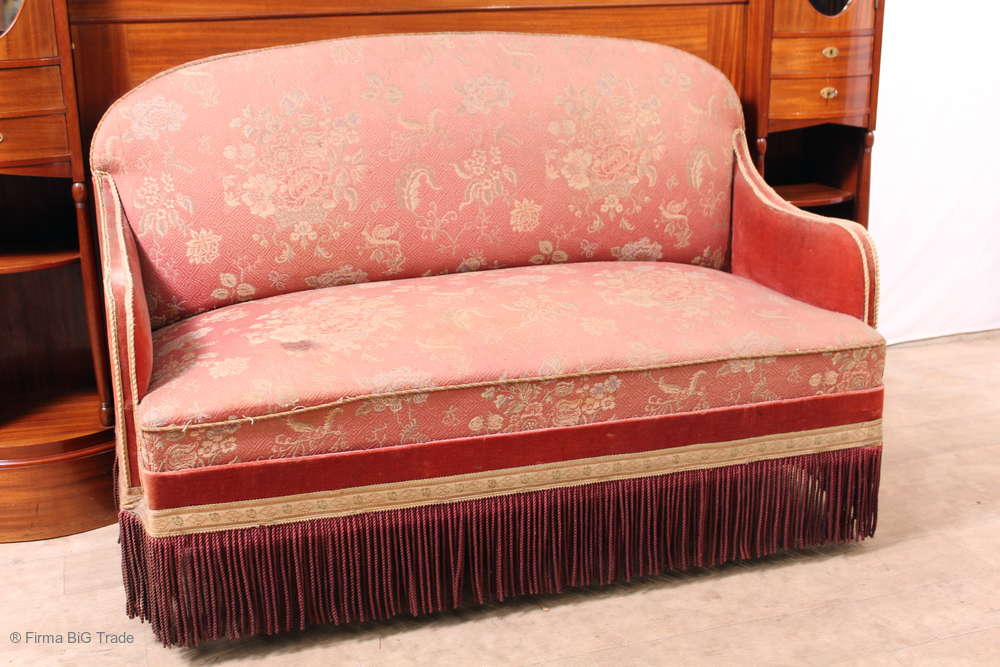 Antikes Jugendstil Sofa mit Überbau Großer ovaler Spiegel Vitrinen Alt