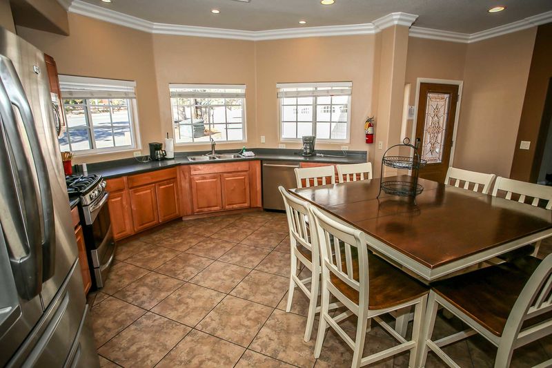 5 BEST ThanksgivingReady Kitchens Big Bear Cool Cabins
