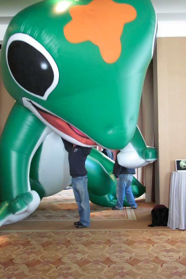 Inflatable Balloons 20' Geico Gecko Giant Balloon
