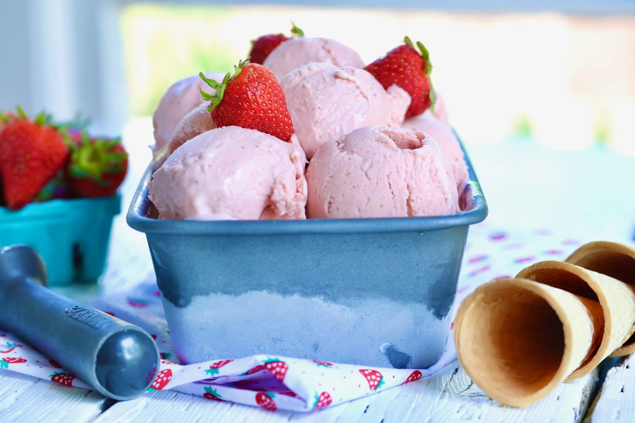 The Creamiest, Easiest, Homemade Strawberry Gelato (No Machine)