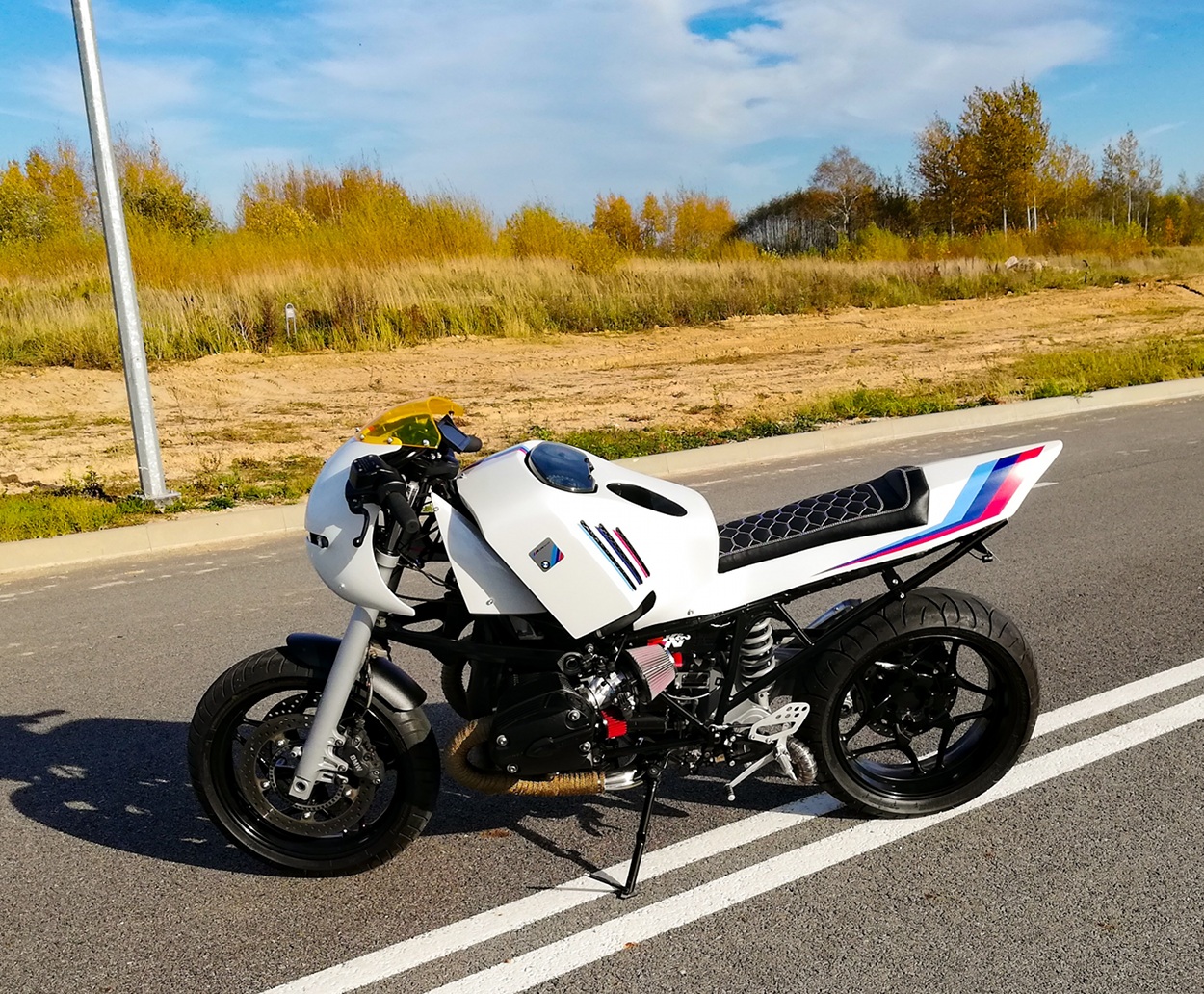 BMW R1200RT Cafe Racer by Si Mantas - BikeBound (1250 x 1032 Pixel)