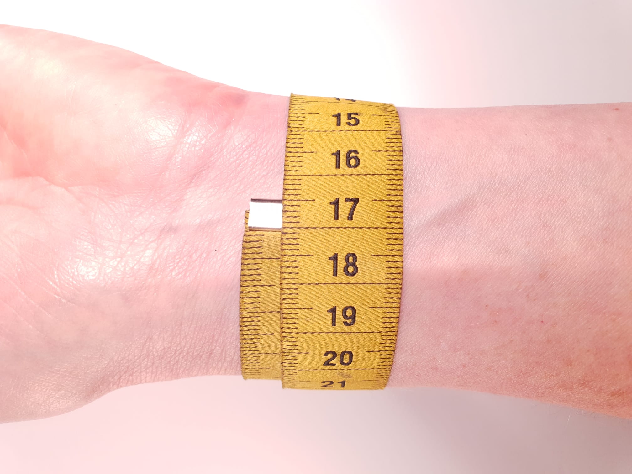 How To Measure Your Wrist Without A Tape Measure How To