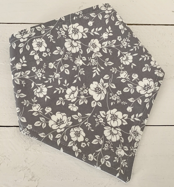 Grey Floral Bilibib