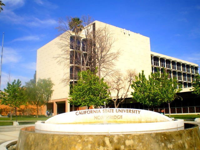 csus summer 2023 Embassy Summer CSU Northridge Kampüsü Los Angeles, CA (12 17