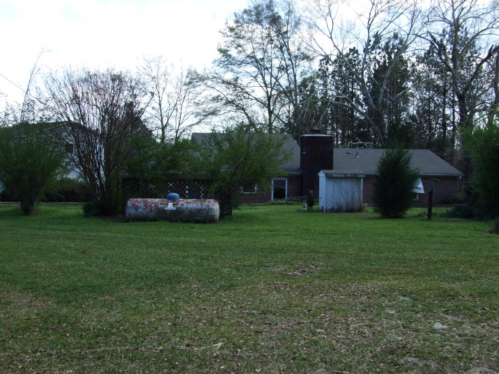 38999 Hwy 69 Bill Mackey