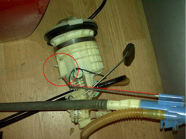 Mini Cooper S (R50/53) Replacing Fuel Filter