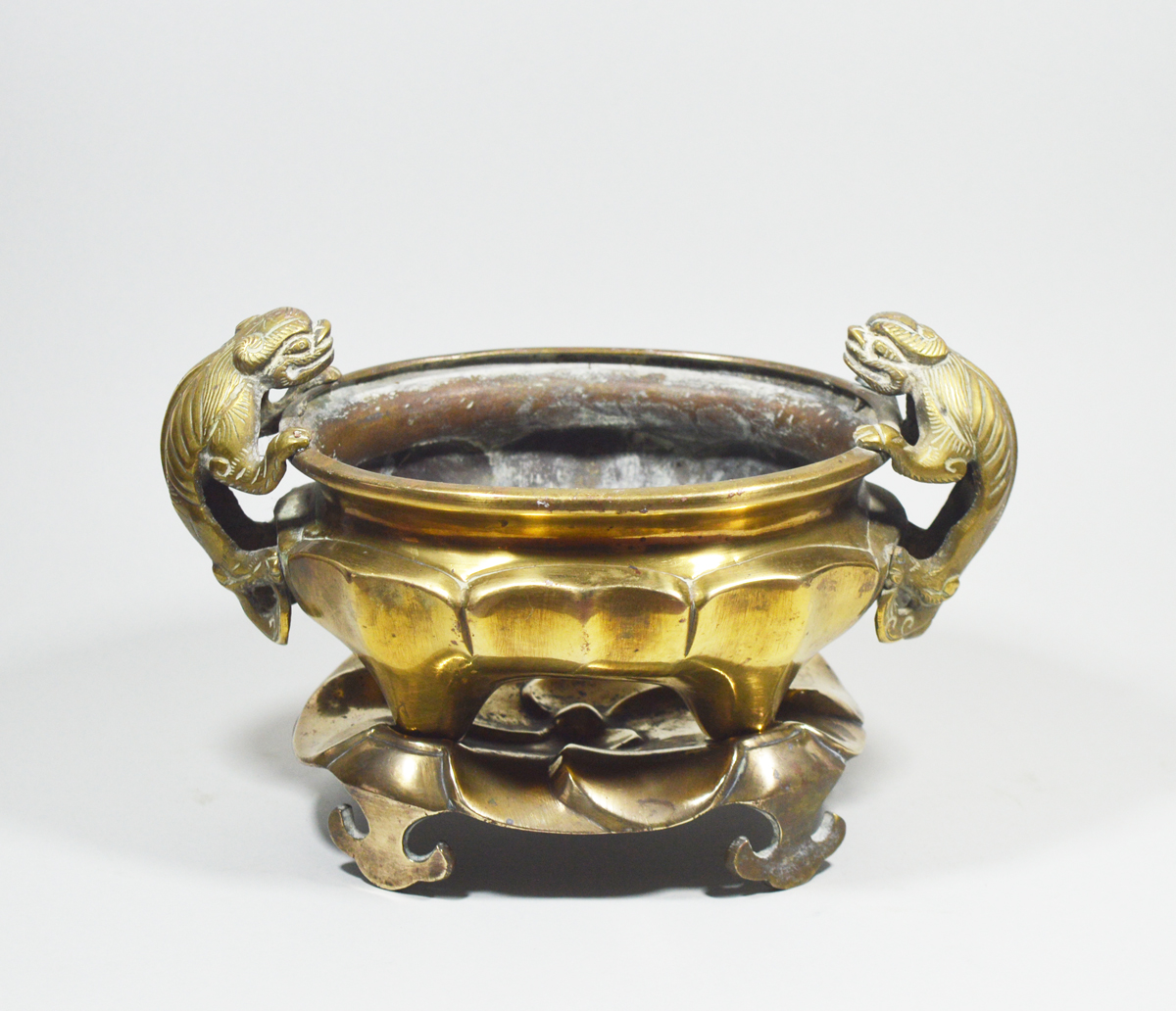 ANTIQUE XUANDE MARK CHINESE BRONZE CENSER TRIPOD INCENSE BURNER QING