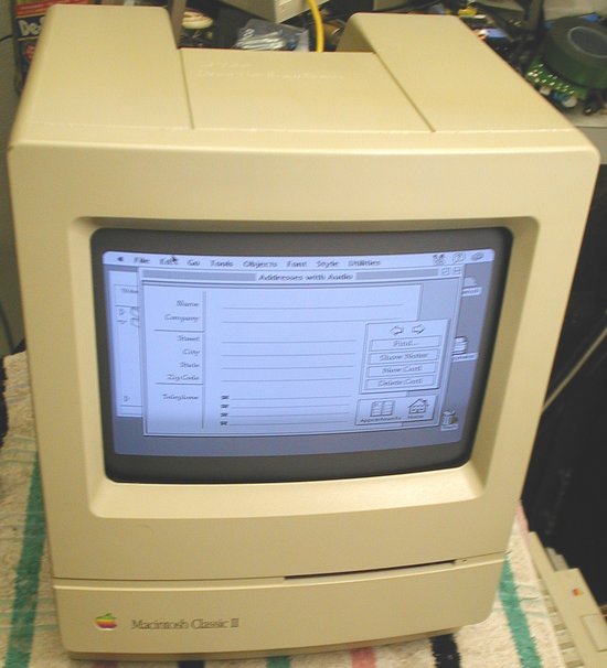 Apple Macintosh Mac Classic II Sale & help comments reviews.