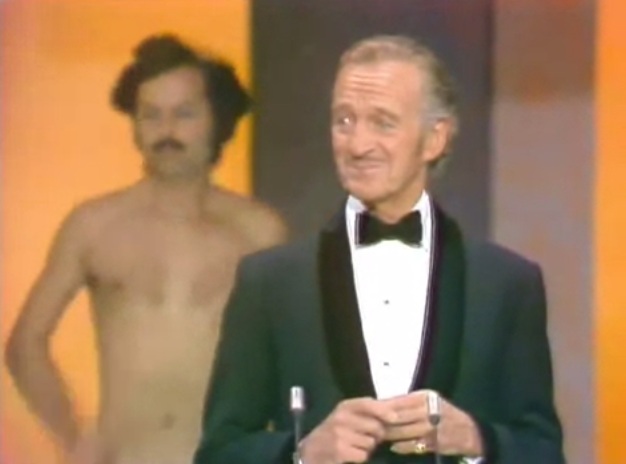 Academy_Awards_1974_Streaker_and_David_Niven Bionic Disco