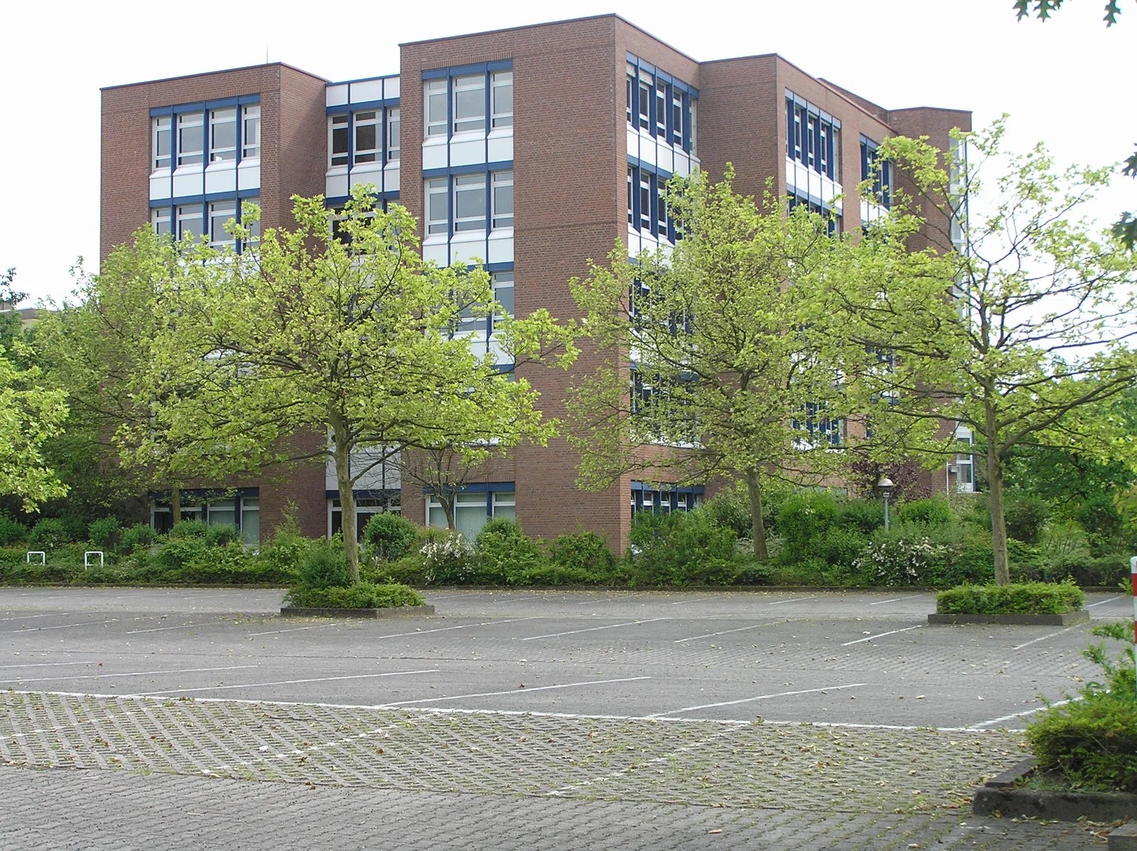 Eli Lilly expands Biotechnology center