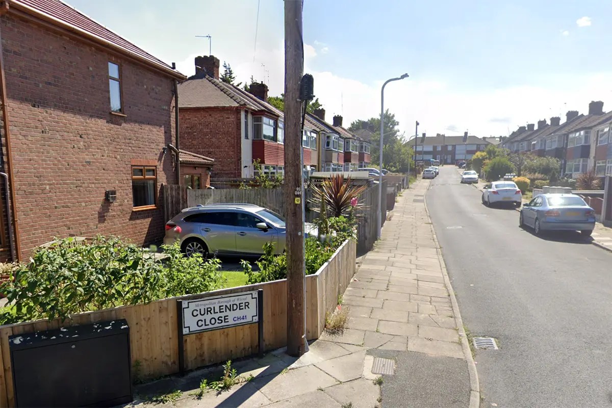 Police suspect arson following car fire in Birkenhead Birkenhead News