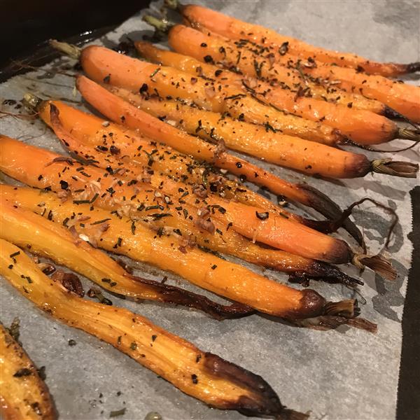 How to roast Dutch carrots Bitesize Traveller