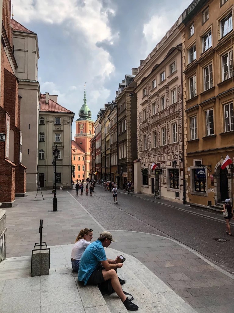 What Is It Like to Live in Warsaw, Poland? Full Guide BitGlint