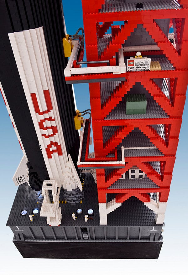 Whoa! A Saturn V Rocket Created With 120,000 Lego Bricks Bit Rebels