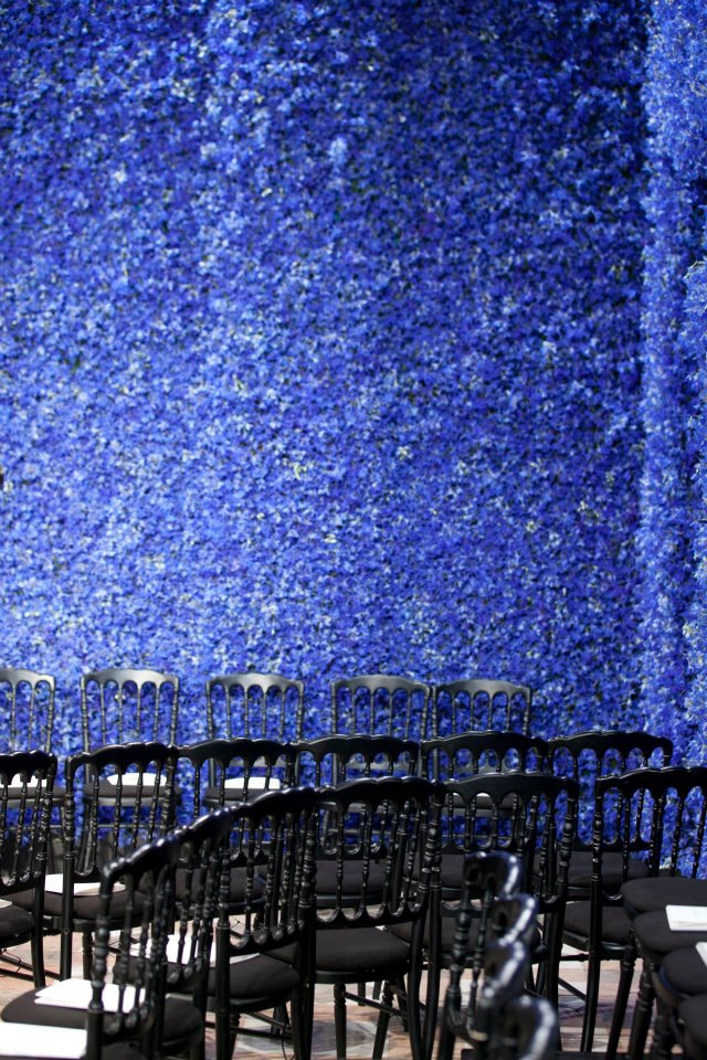 This Is What Walls Covered In One Million Flowers Looks Like Bit Rebels