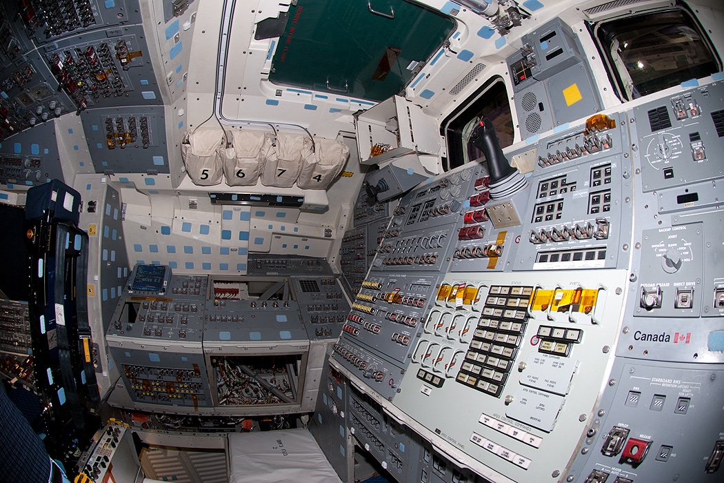 Spectacular Space Shuttle Flight Decks [10 Photos]