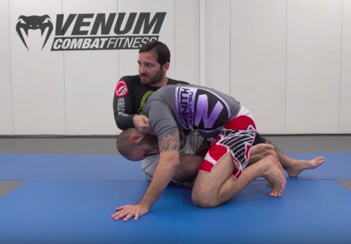A Cheap Choke From Bottom Half Guard