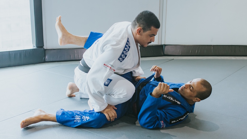 What Is The Knee Pin Pass In Brazilian JiuJitsu