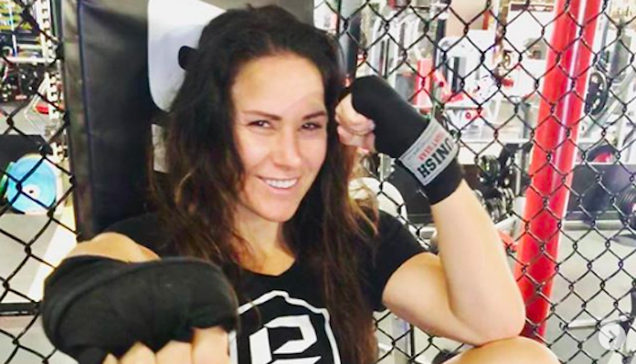 Cat Zingano Vs Amanda Nunes . Cat Zingano dreaming of three UFC title wins, starting ...