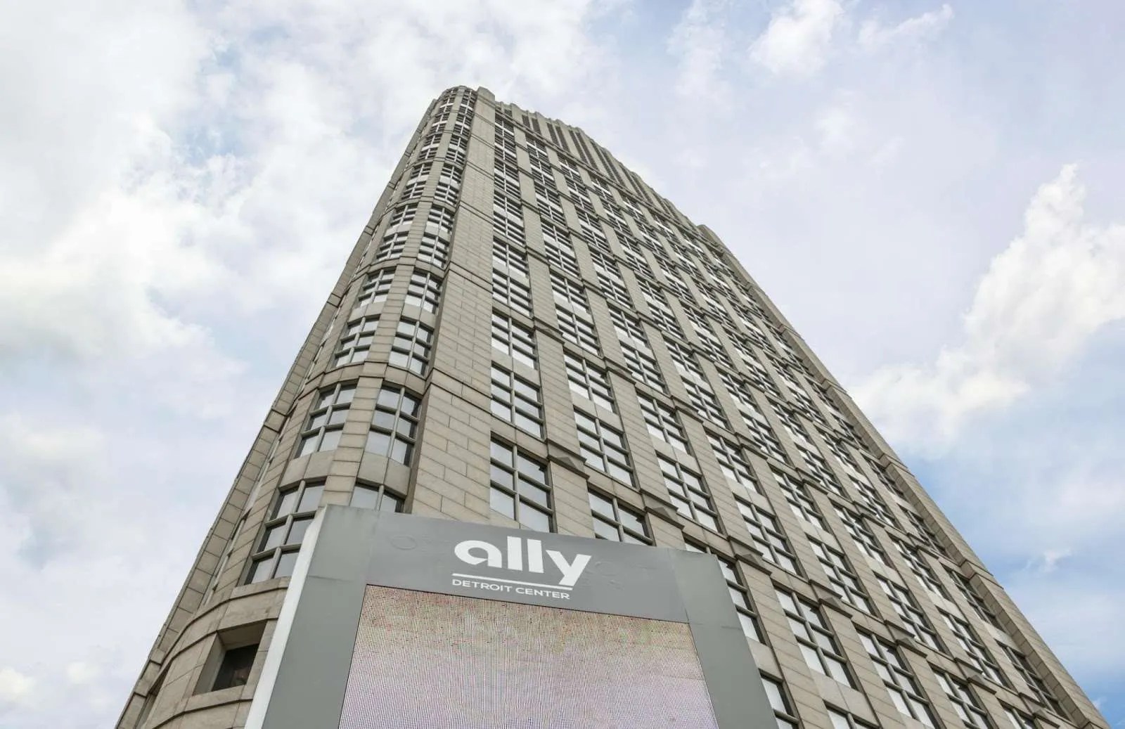 Pushing Diversity Forward at Ally Bank BLAC Detroit