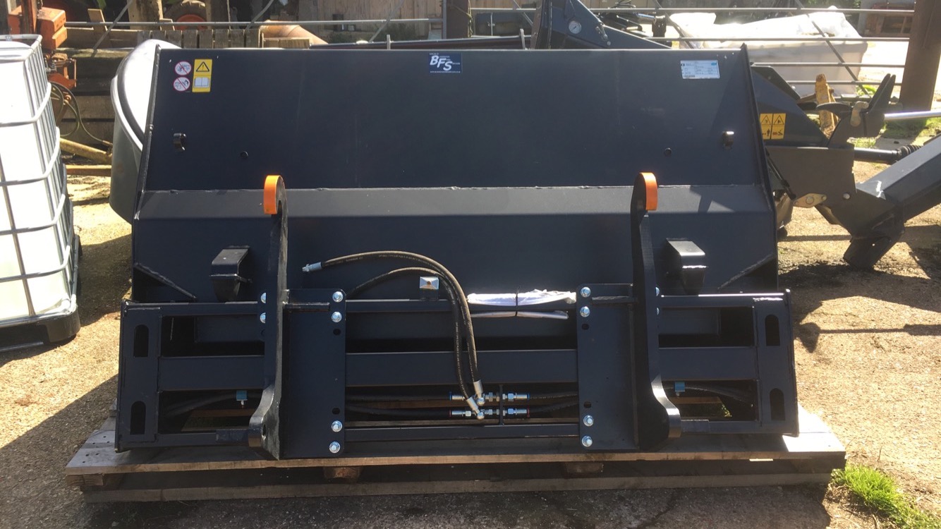 Quicke High Tip Buckets Blackdown FarmServices