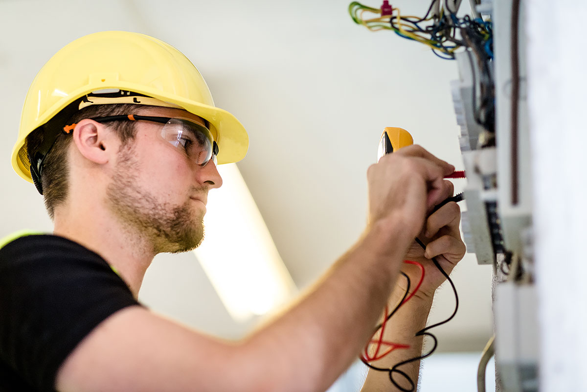 Who should undertake your electrical testing? Black Pear Electrical