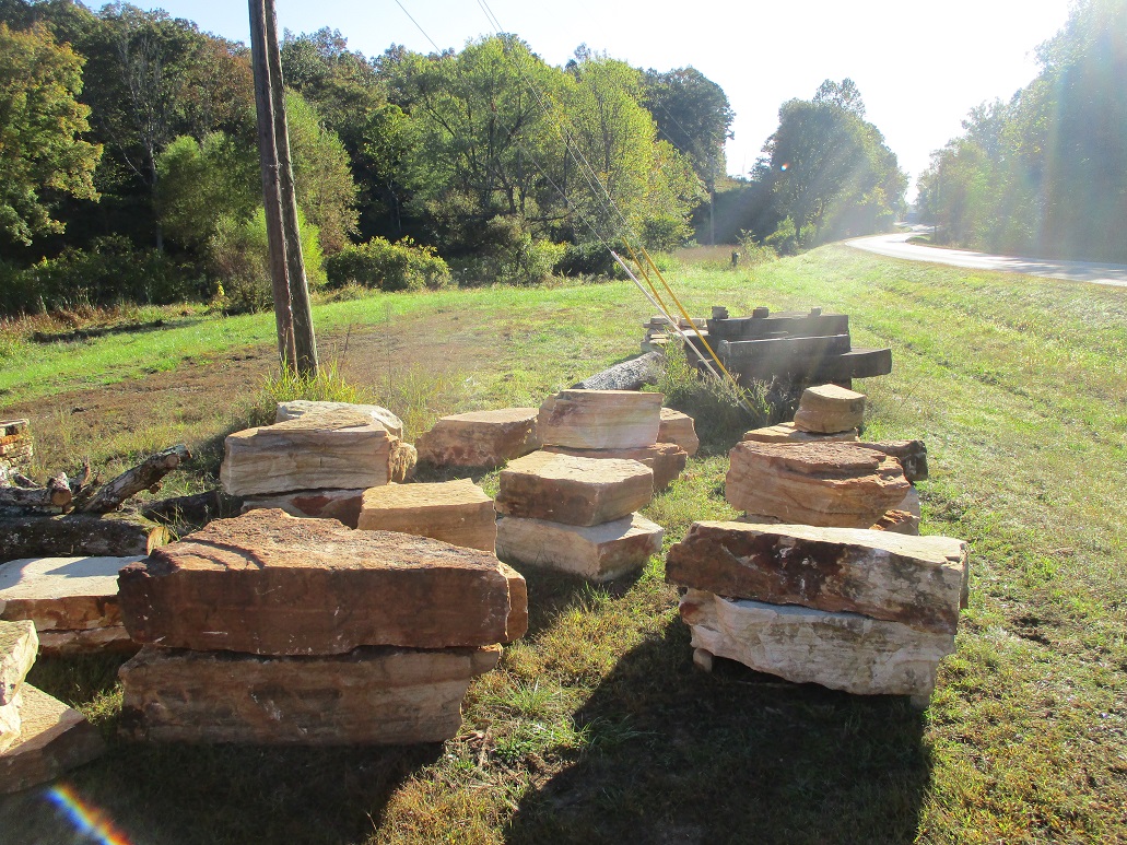 Quarry Direct Missouri Ozark Natural Outcropping Ledgerock Boulders