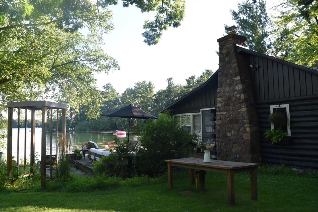 Little Cabin on the Chain O' Lakes in Waupaca, WI