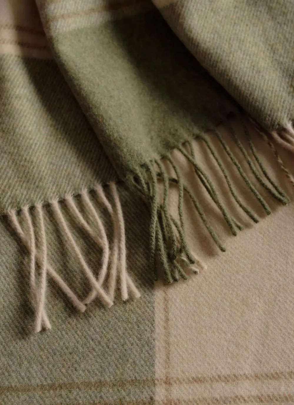 Green & Camel Lambswool Throw Blarney