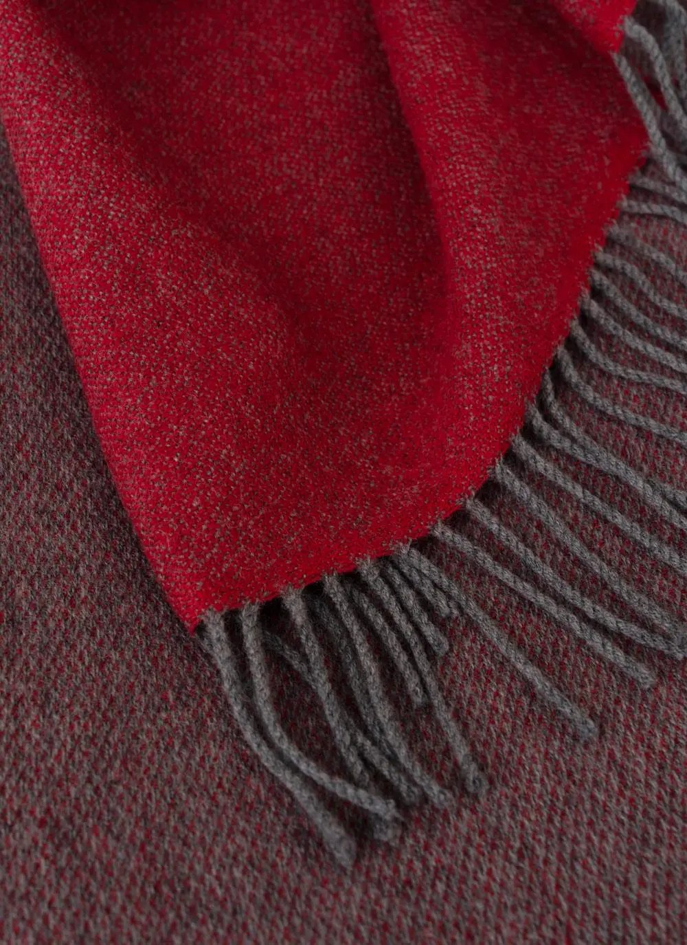 Paradise Reversible Supersoft Lambswool Throw Blarney