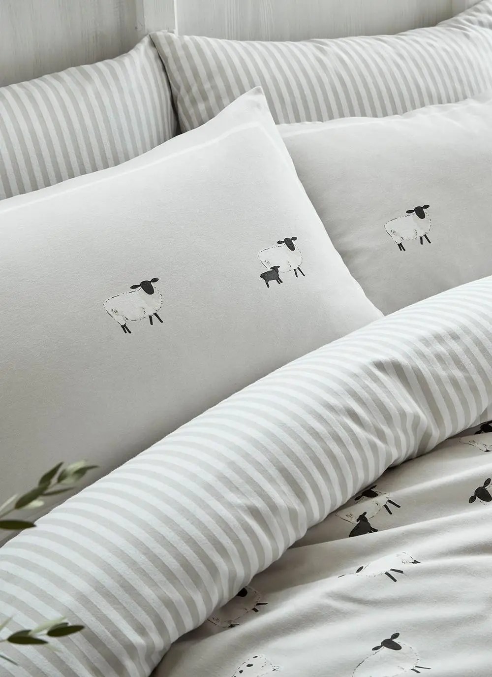 Sheep Double Bed Set with Duvet Cover & Pillowcases Blarney