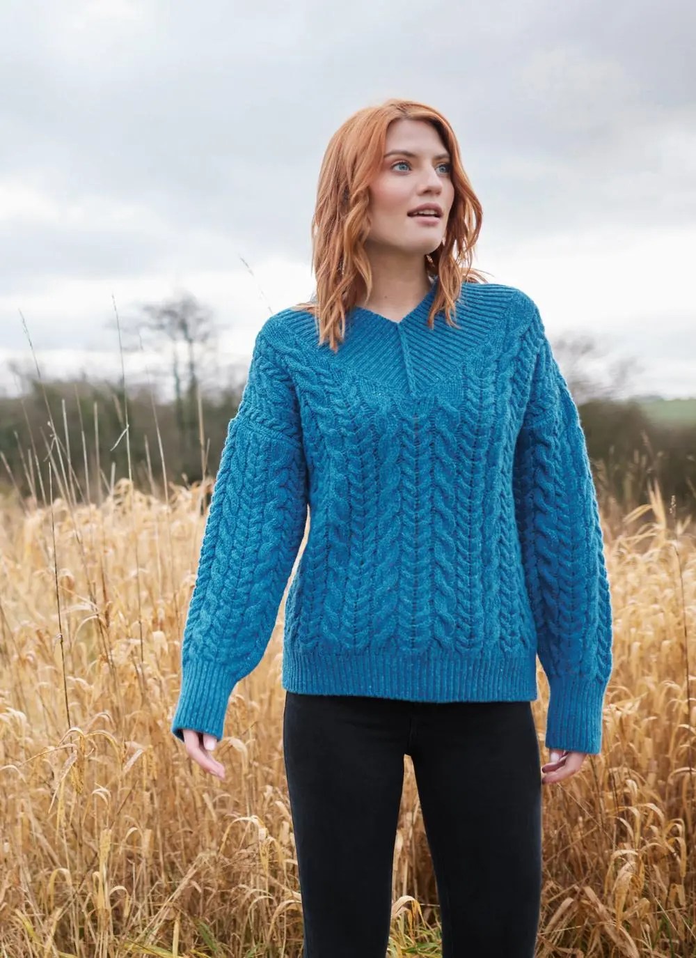 Mill Lane Cashmere Blend VNeck Cable Sweater in Blue Blarney