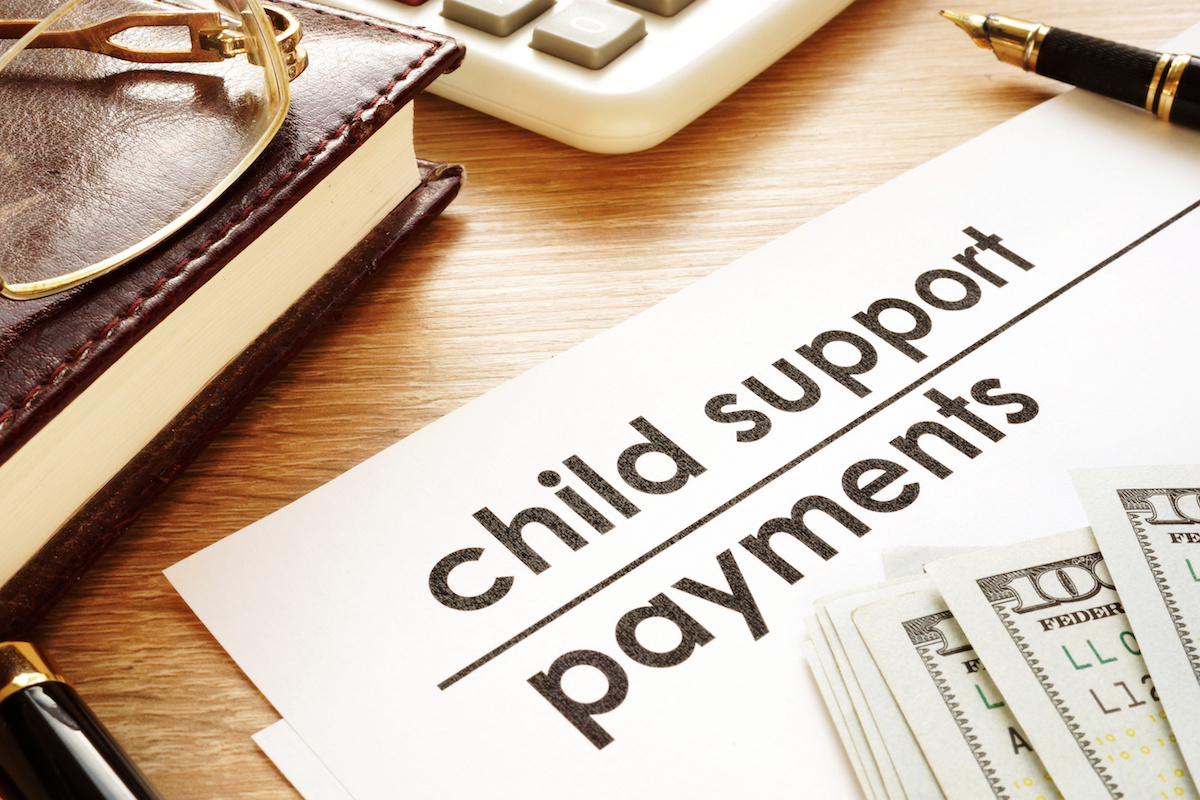 Single Mother Wins Over 150k in Child Support 50 Years After Divorce