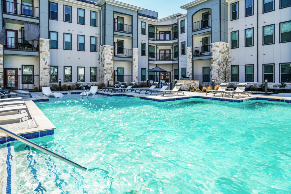 The Grand At Manor Blazer Building