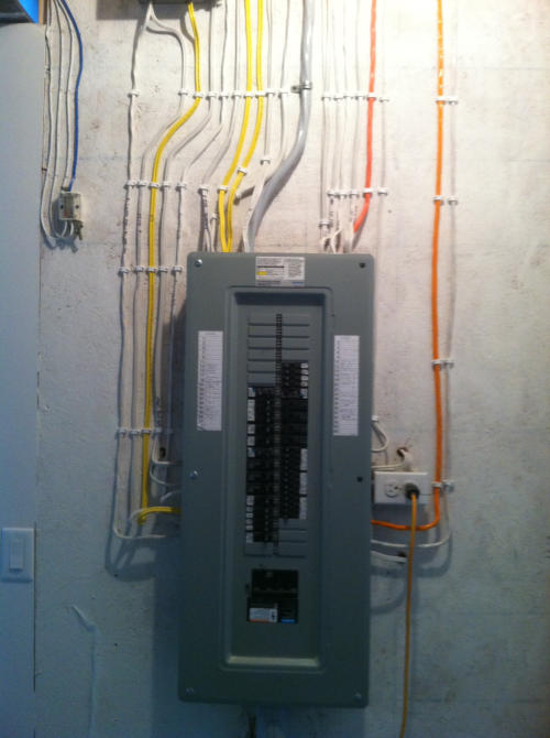 Blue Lightning ElectricBeausejour Electricical Contractor