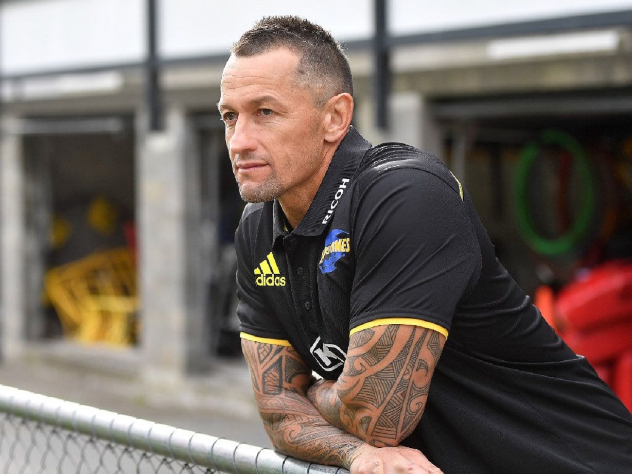 Qui est le grand favori entre la France et l'Irlande ? Carlos Spencer a