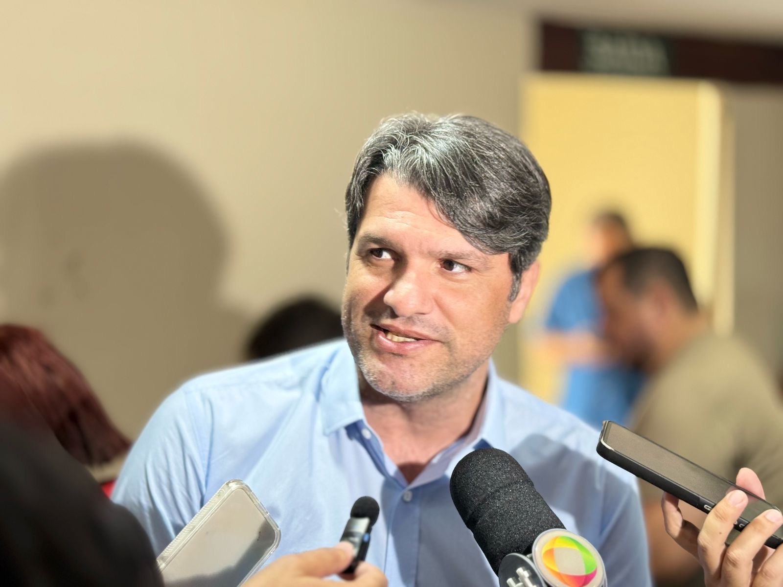 Leo Bezerra admite candidatura à Câmara Federal em 2026: “Meu nome está à disposição do PSB”