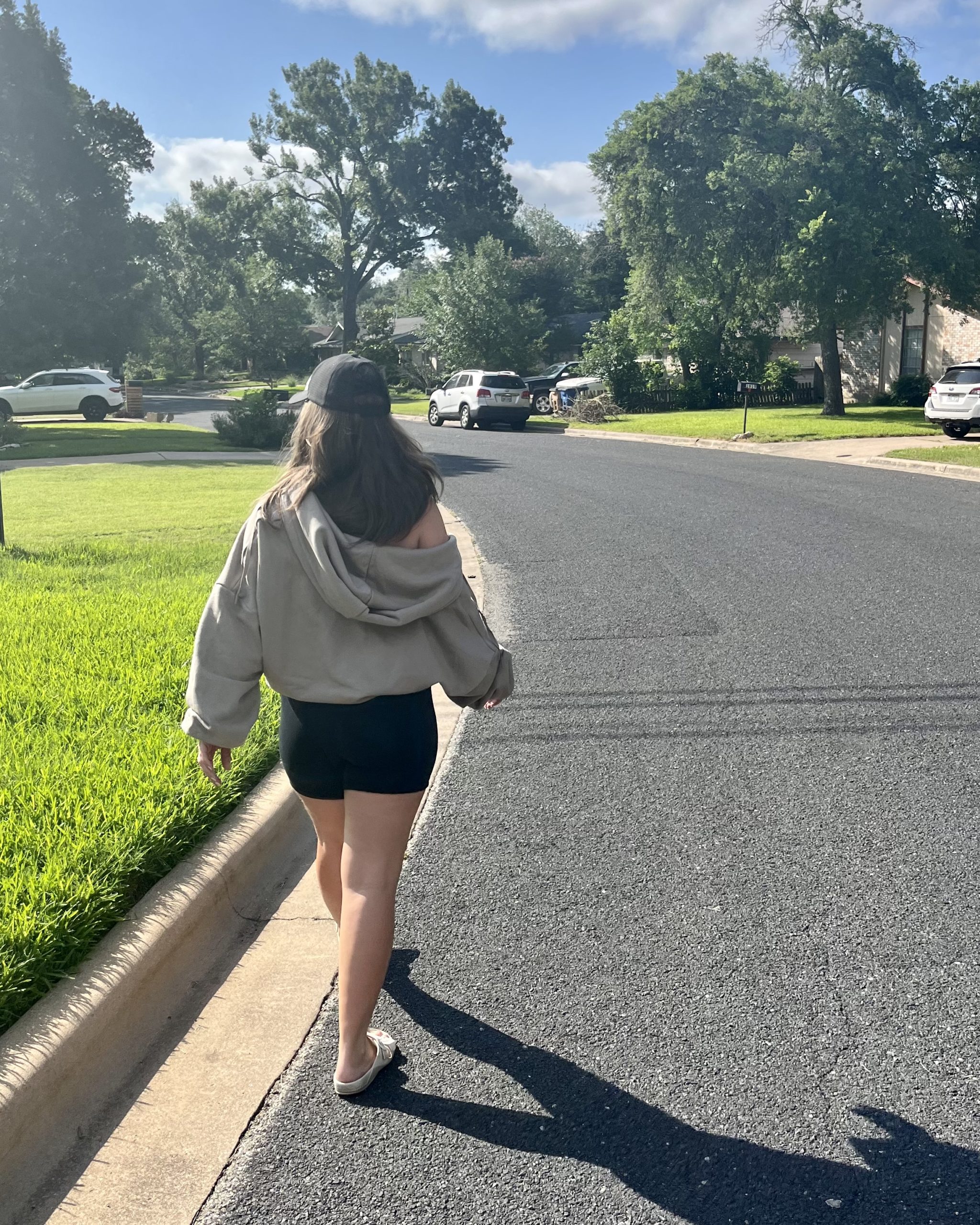 What is a hot girl walk? LaptrinhX / News