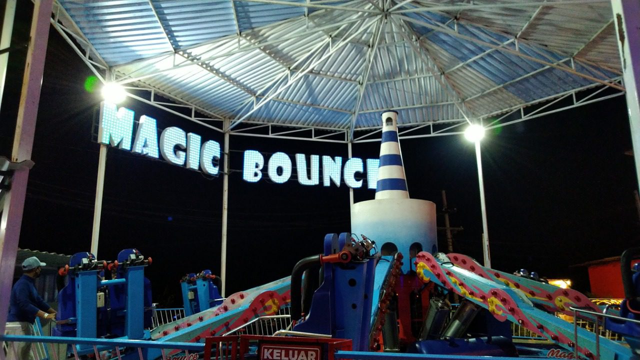 Ngeringeri Sedap, Rasakan Sensasi Berputarputar di Wahana Magic