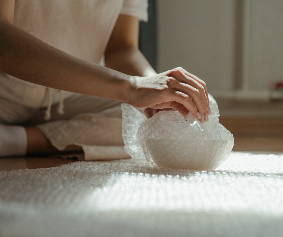 Tips to Safely Pack Fragile Items and Breakables in Packing Boxes Blue Bins