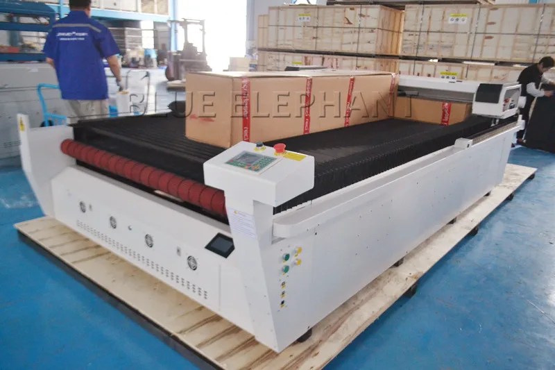 New Design 1625 CO2 Laser Cutting Machine will Be Sent to Sohar, Oman