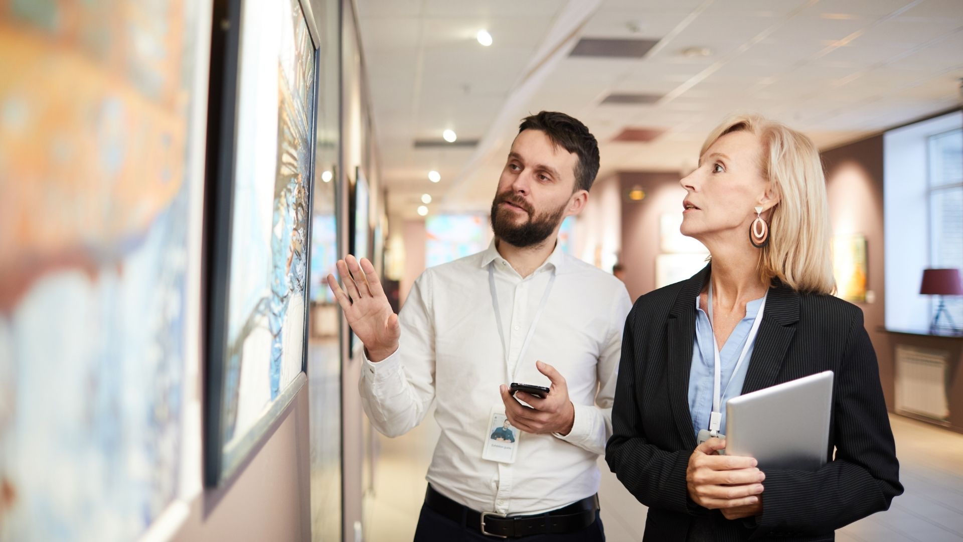 How to Be an Art Gallery Manager