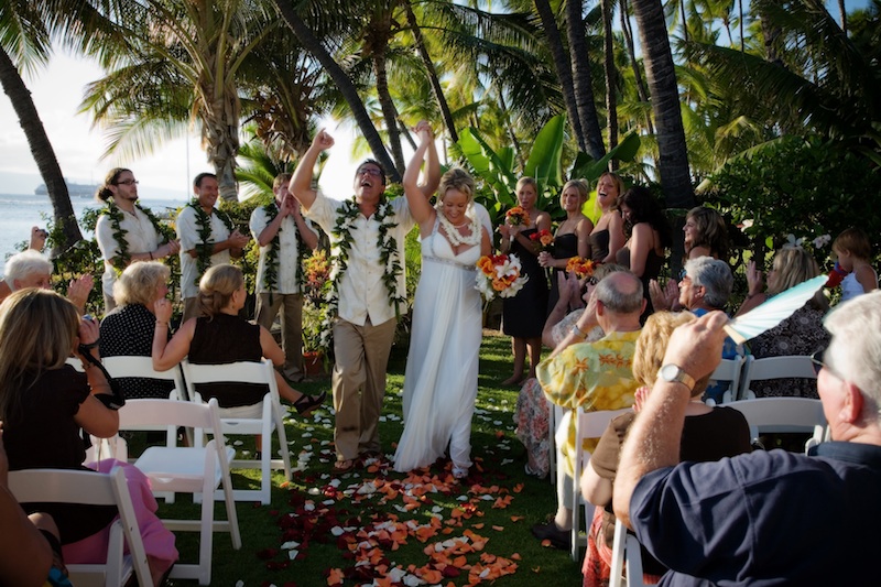 Beachside wedding in Lahaina Maui