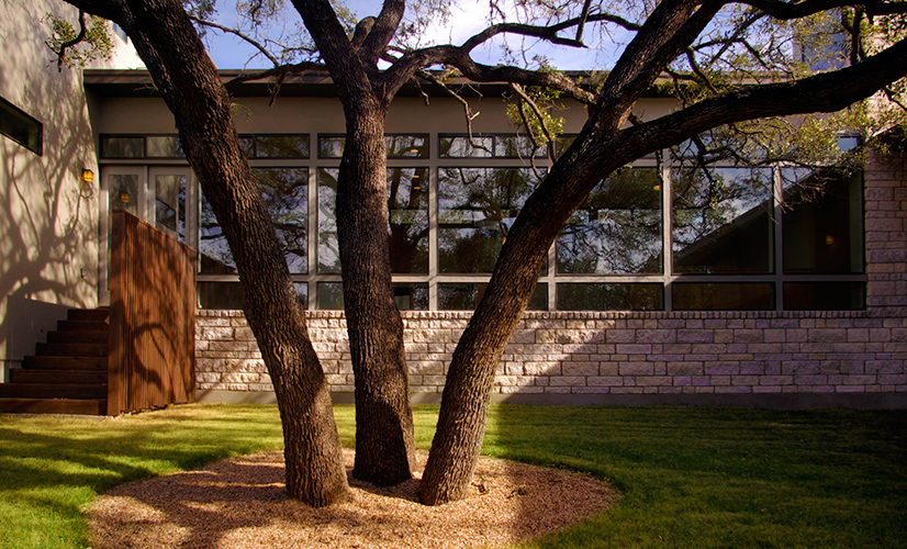 Eagle Pass Residence BMH Design Studio