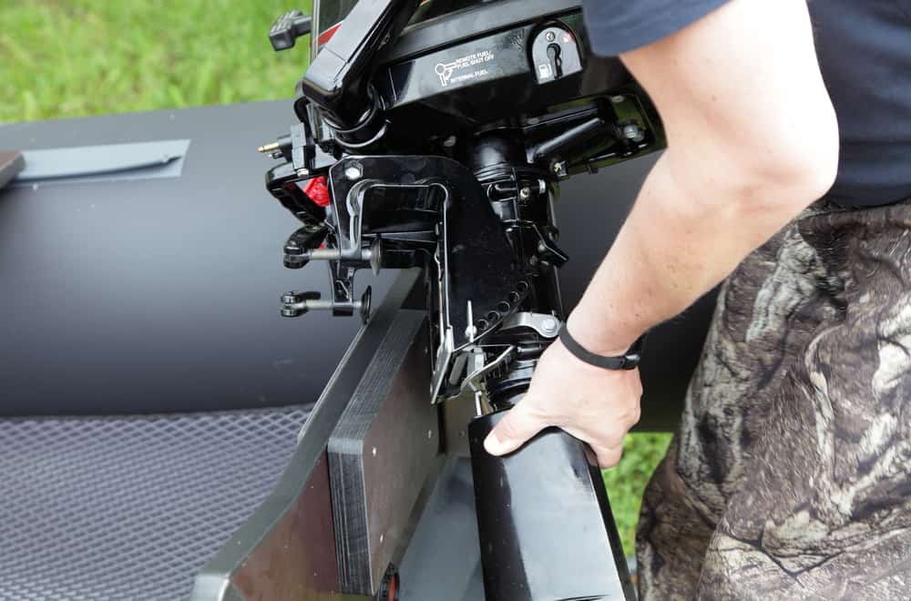 What Size Outboard Motor for What Size Boat? (Boat Horsepower Chart)